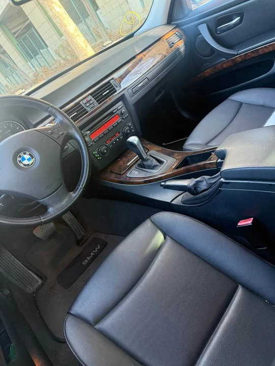2006 BMW E90 3 Series Sedan - Image 4 of 5