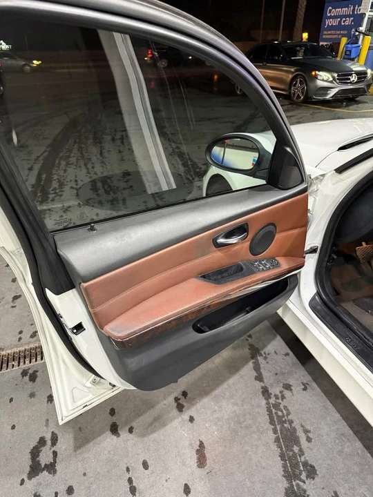 2006 BMW E90 3 Series Sedan - Image 7 of 13