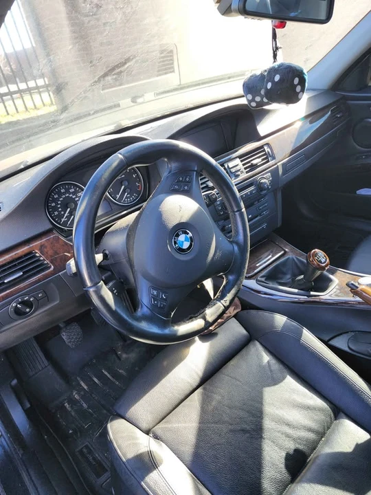 2006 BMW E90 3 Series Sedan - Image 2 of 4