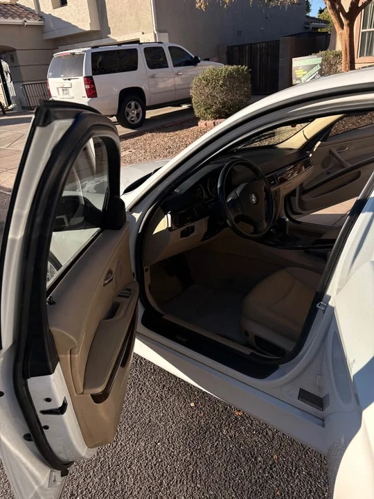2006 BMW E90 3 Series Sedan - Image 9 of 15