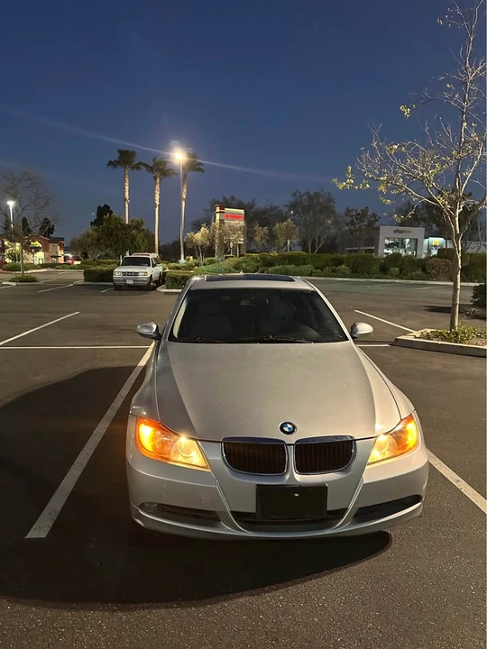 2006 BMW E90 3 Series Sedan - Image 5 of 9