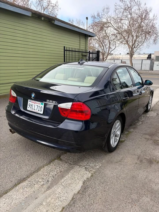 2006 BMW E90 3 Series Sedan - Image 2 of 9