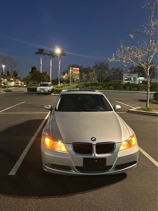 2006 BMW E90 3 Series Sedan - Image 6 of 10