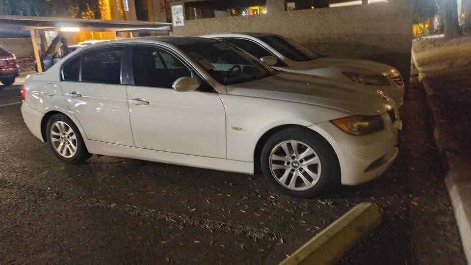 2006 BMW E90 3 Series Sedan - Image 2 of 7