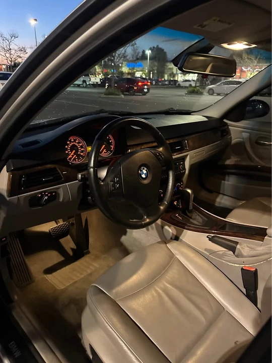 2006 BMW E90 3 Series Sedan - Image 8 of 10