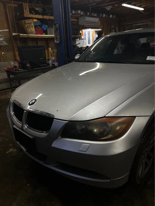 2006 BMW E90 3 Series Sedan - Image 3 of 4