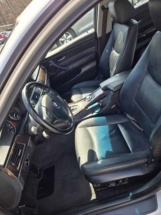 2006 BMW E90 3 Series Sedan - Image 6 of 11