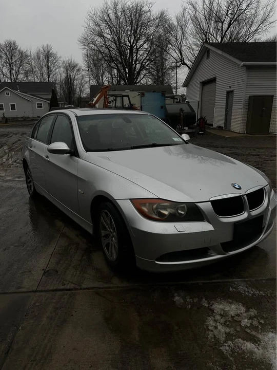 2006 BMW E90 3 Series Sedan - Image 2 of 4