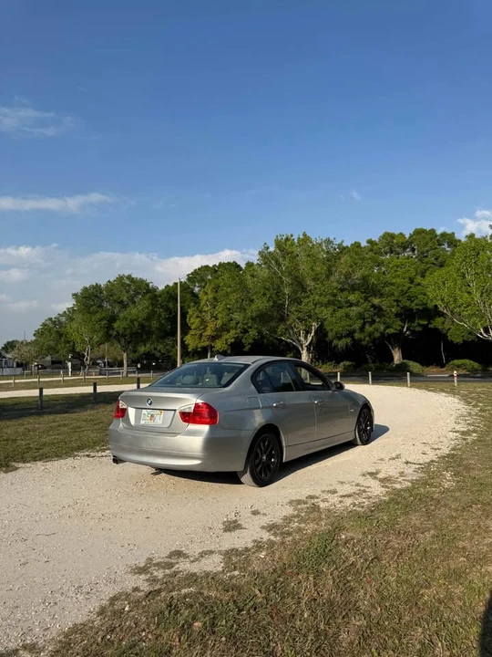 2006 BMW E90 3 Series Sedan - Image 3 of 9
