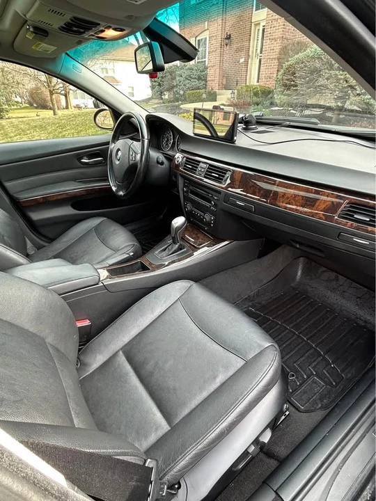 2006 BMW E90 3 Series Sedan - Image 10 of 11