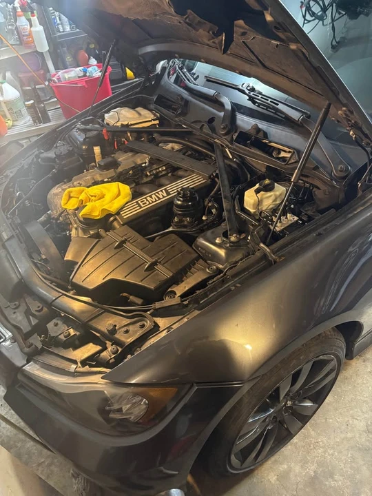 2006 BMW E90 3 Series Sedan - Image 2 of 7
