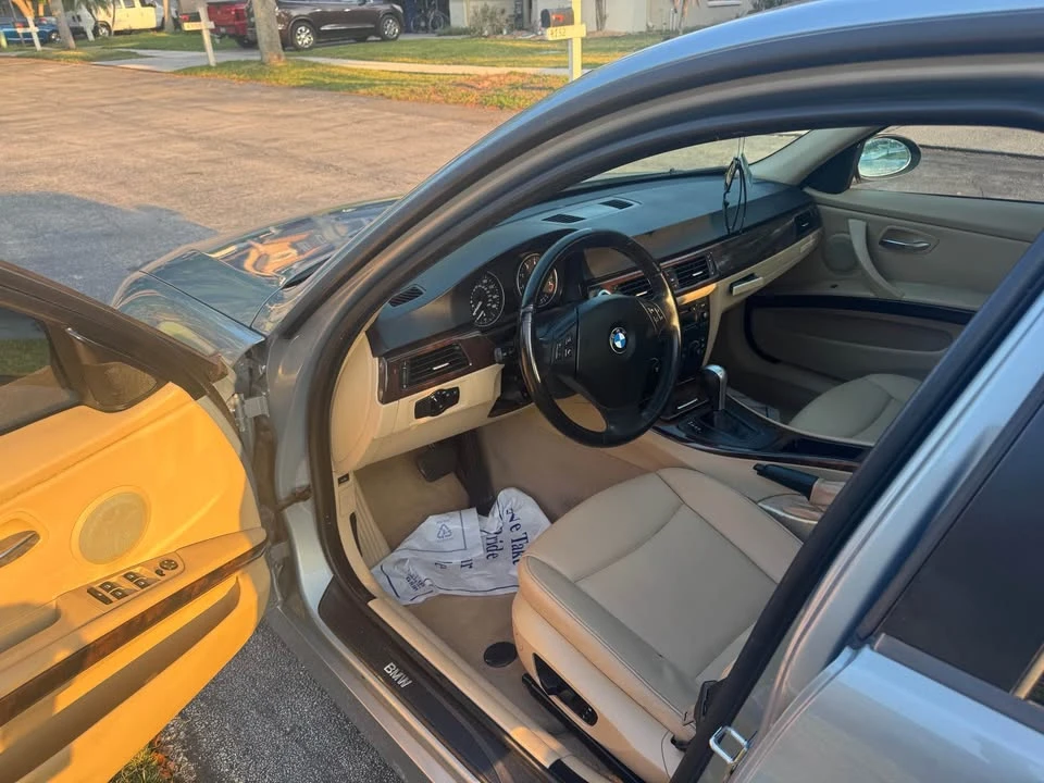 2006 BMW E90 3 Series Sedan - Image 9 of 11