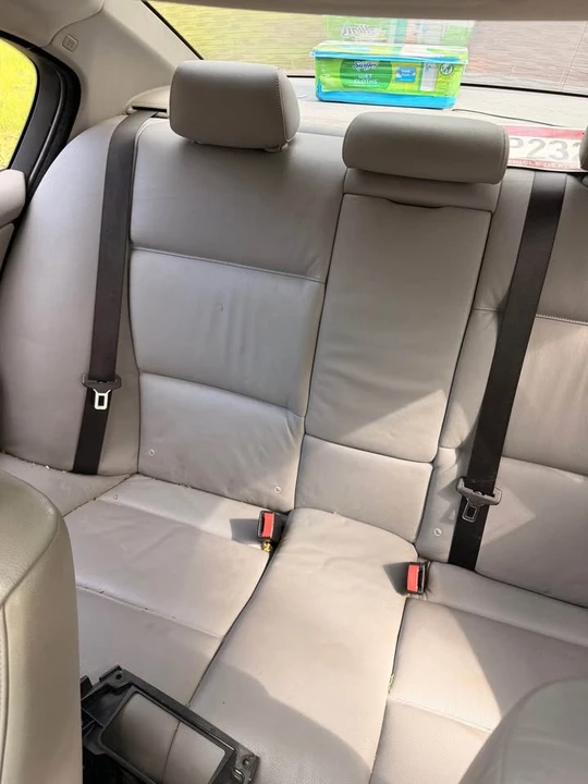 2006 BMW E90 3 Series Sedan - Image 7 of 11