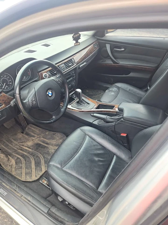 2006 BMW E90 3 Series Sedan - Image 9 of 11