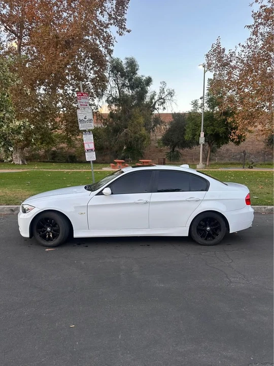 2006 BMW E90 3 Series Sedan - Image 2 of 10