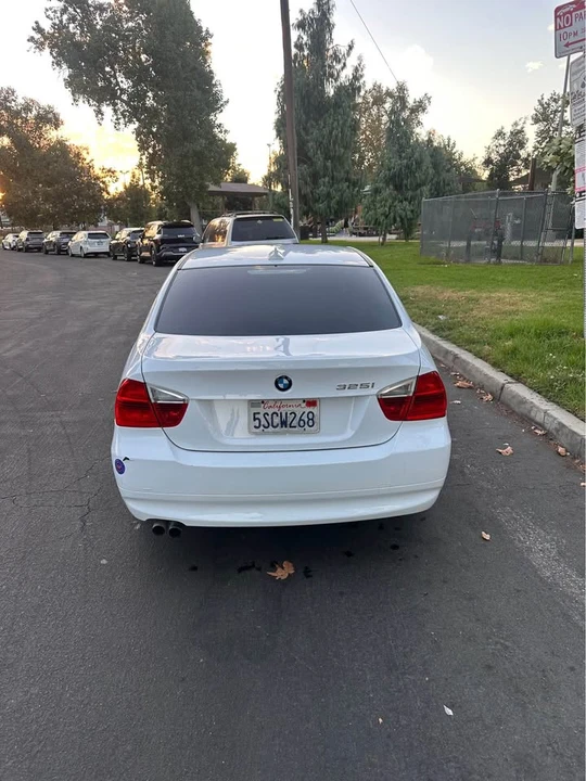 2006 BMW E90 3 Series Sedan - Image 5 of 10
