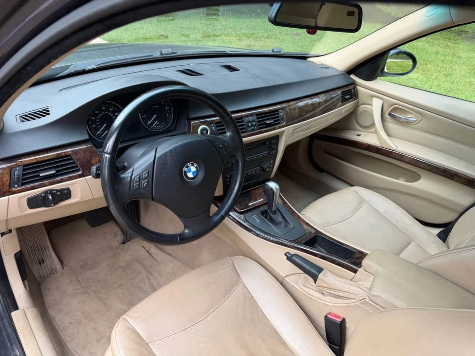 2006 BMW E90 3 Series Sedan - Image 9 of 15