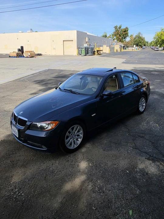 2006 BMW E90 3 Series Sedan - Image 5 of 16