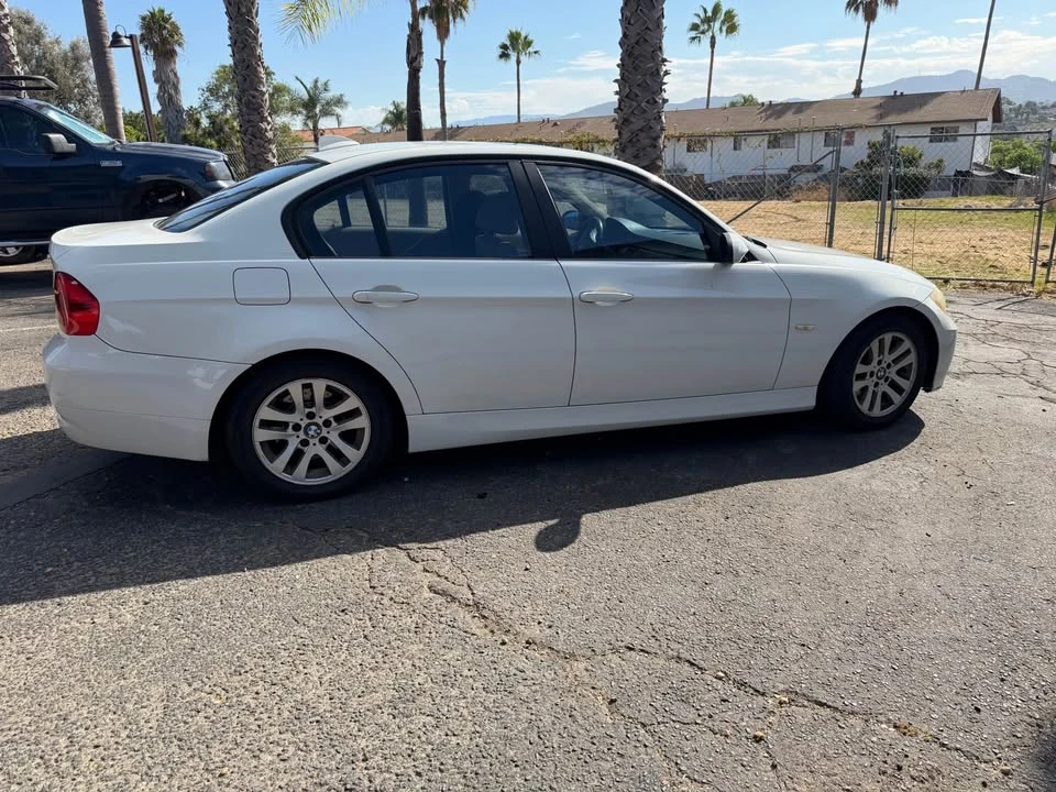 2006 BMW E90 3 Series Sedan - Image 5 of 10