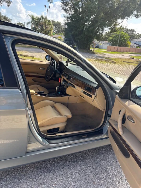 2006 BMW E90 3 Series Sedan - Image 12 of 19