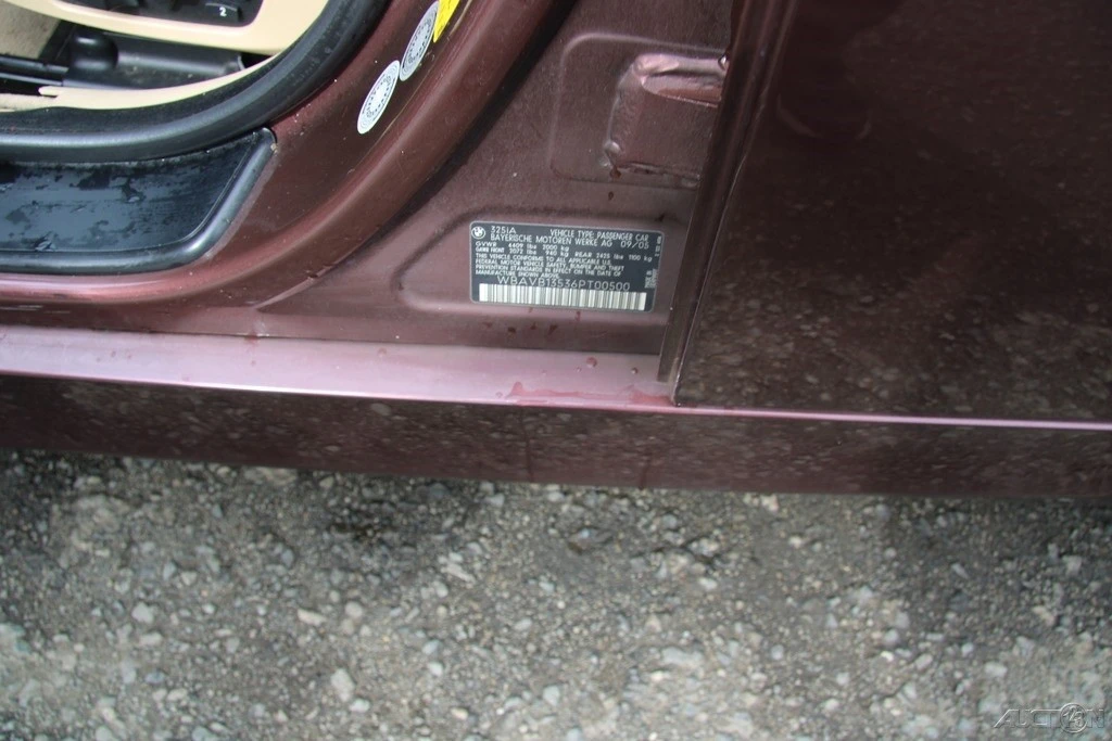 2006 BMW E90 3 Series Sedan - Image 11 of 21