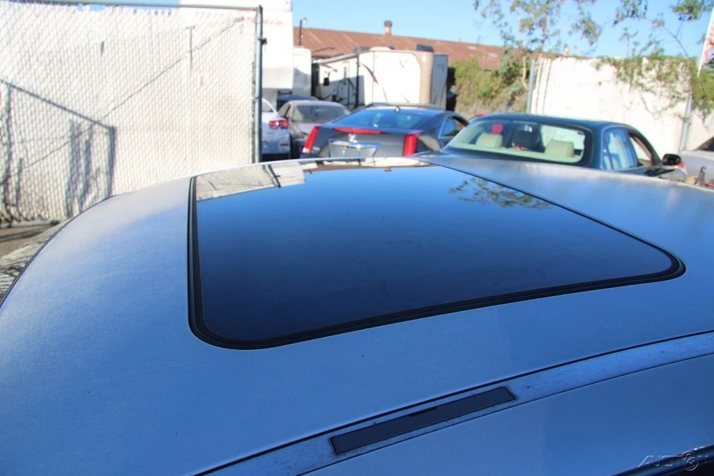 2006 BMW E90 3 Series Sedan - Image 10 of 21