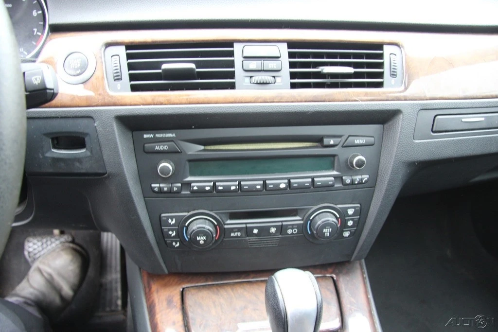 2006 BMW E90 3 Series Sedan - Image 17 of 21