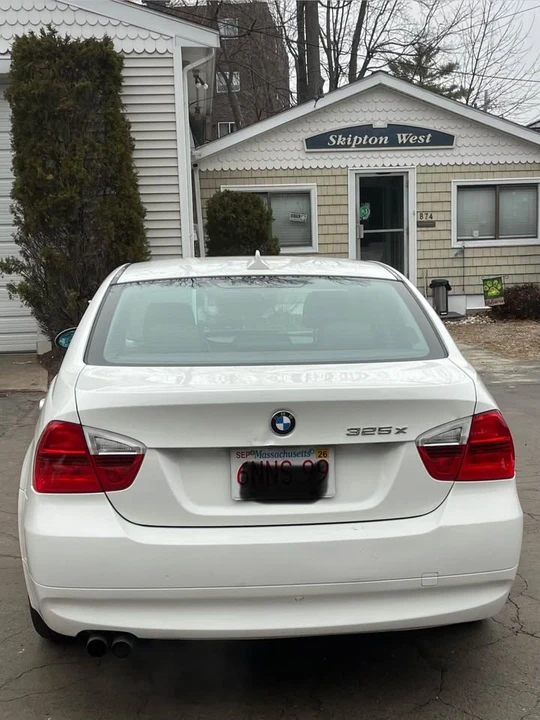 2006 BMW E90 3 Series Sedan - Image 6 of 18