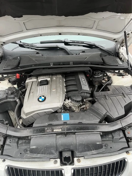 2006 BMW E90 3 Series Sedan - Image 13 of 18