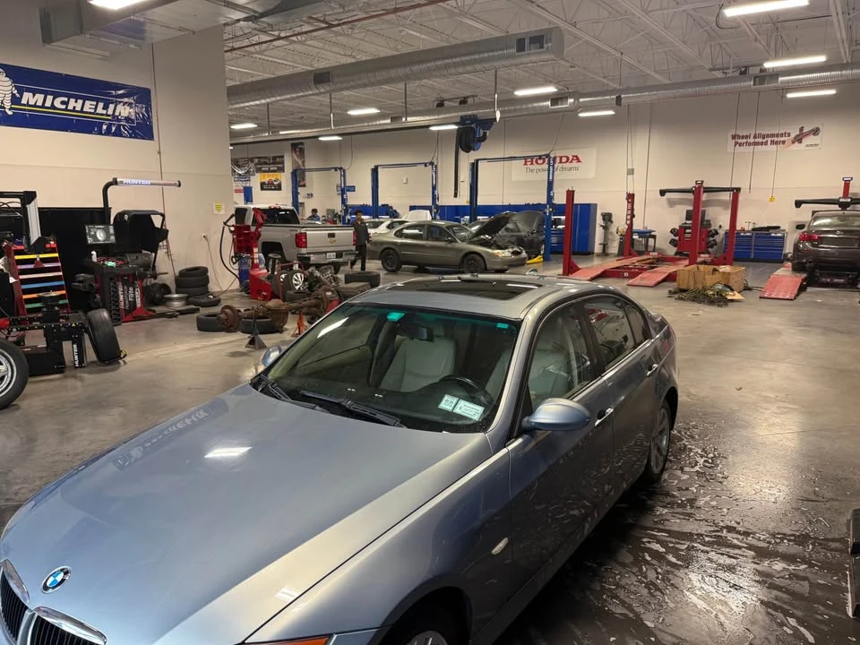 2006 BMW E90 3 Series Sedan - Image 2 of 9
