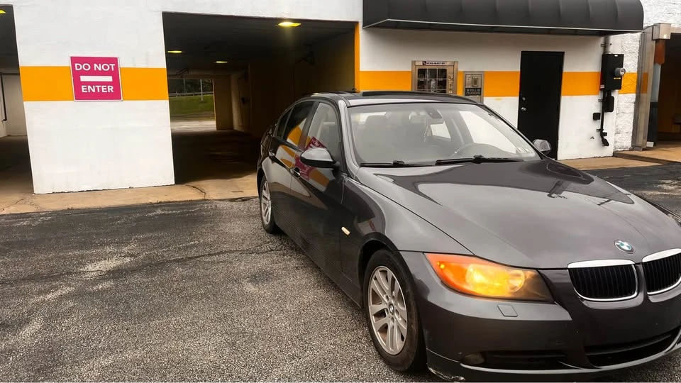 2006 BMW E90 3 Series Sedan - Image 2 of 3