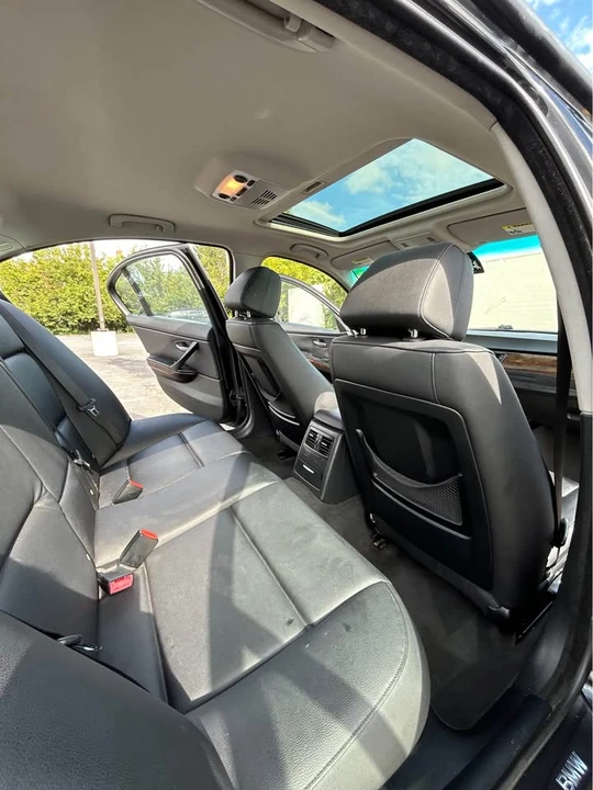 2006 BMW E90 3 Series Sedan - Image 10 of 11