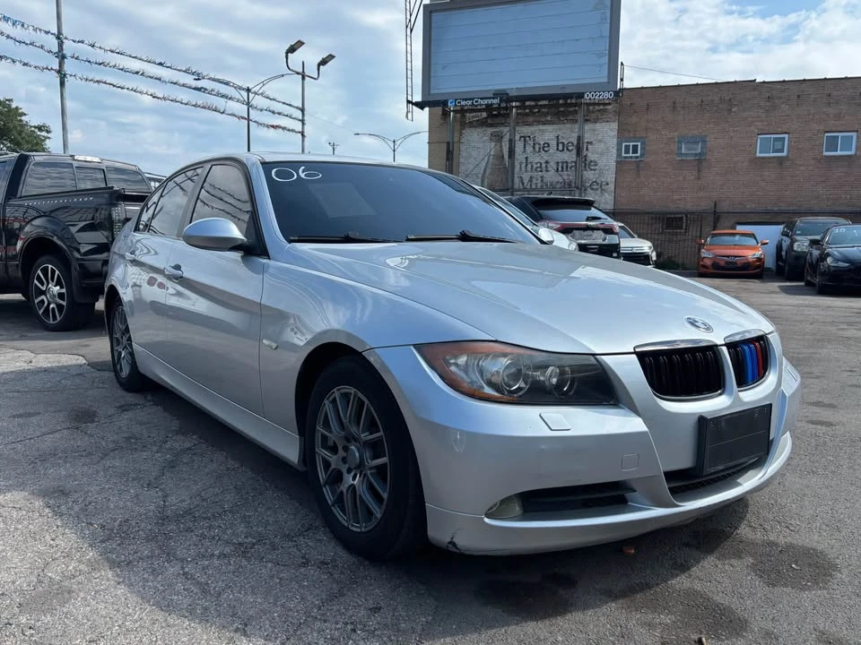 2006 BMW E90 3 Series Sedan - Image 2 of 4