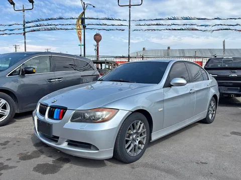 2006 BMW 3 Series 325xi Sedan 4D