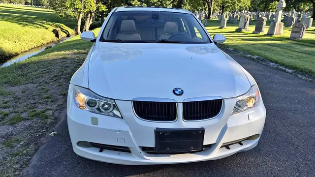 2006 BMW 3 Series 325xi Sedan 4D