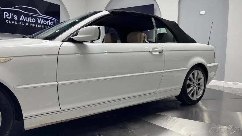 2006 BMW E46 330i & 330Ci - Image 14 of 21