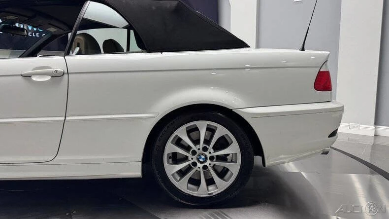 2006 BMW E46 330i & 330Ci - Image 17 of 21