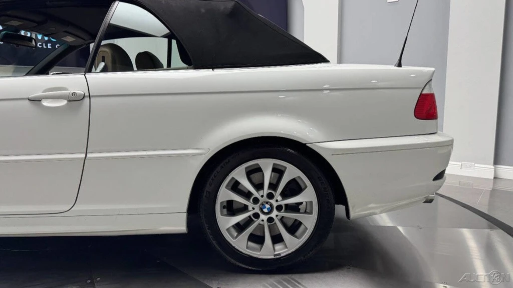 2006 BMW E46 330i & 330Ci - Image 17 of 21