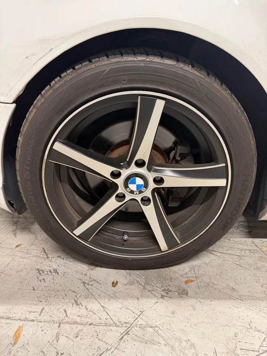 2006 BMW E46 330i & 330Ci - Image 10 of 11
