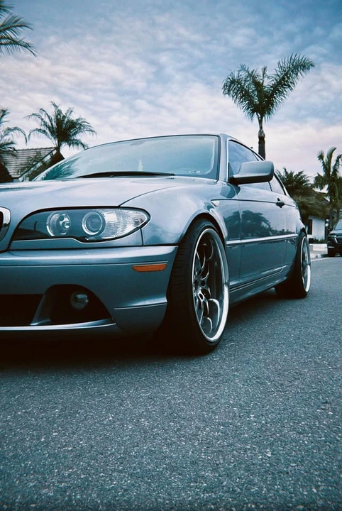 2006 BMW E46 330i & 330Ci - Image 4 of 10