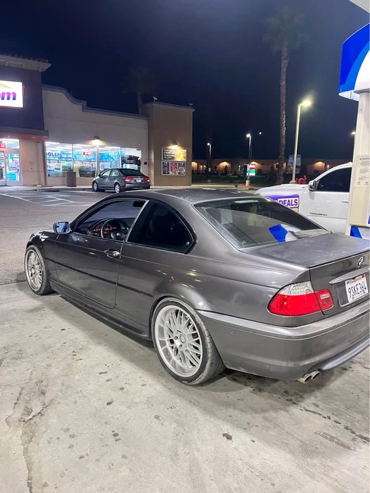 2006 BMW E46 330i & 330Ci - Image 2 of 4