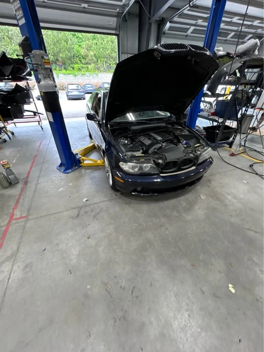 2006 BMW E46 330i & 330Ci - Image 2 of 9