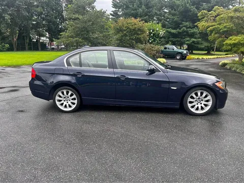 2006 BMW 3 Series 330xi Sedan