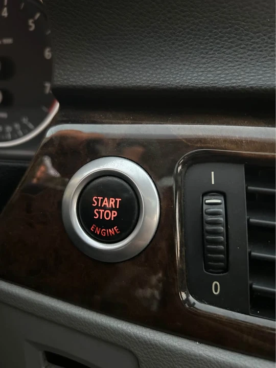 2006 BMW E90 3 Series Sedan - Image 15 of 19