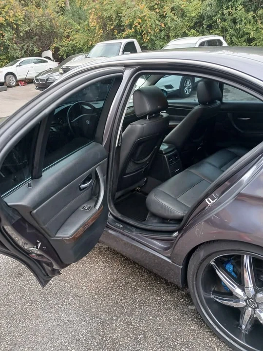 2006 BMW E90 3 Series Sedan - Image 9 of 15