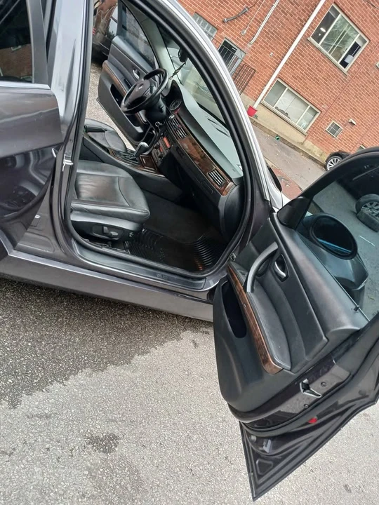 2006 BMW E90 3 Series Sedan - Image 13 of 15