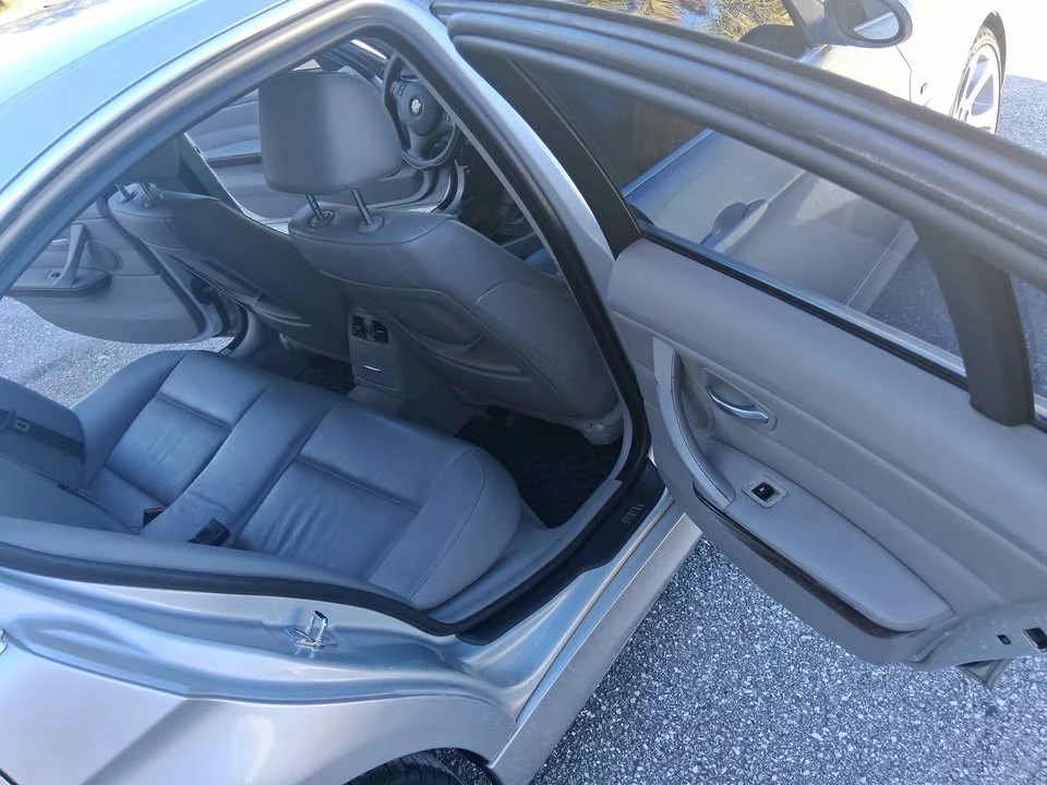 2006 BMW E90 3 Series Sedan - Image 9 of 14
