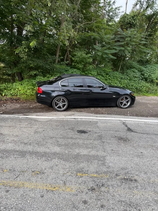 2006 BMW E90 3 Series Sedan - Image 2 of 10