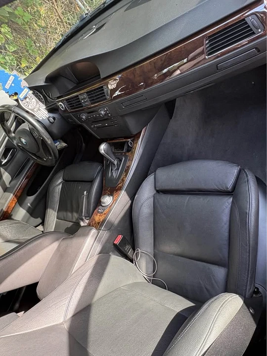 2006 BMW E90 3 Series Sedan - Image 9 of 11