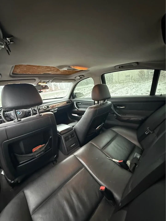 2006 BMW E90 3 Series Sedan - Image 7 of 10